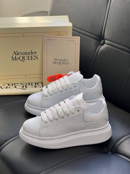Adidasi Alexander Mcqueen noi !!! Marimi 36/40 !!!