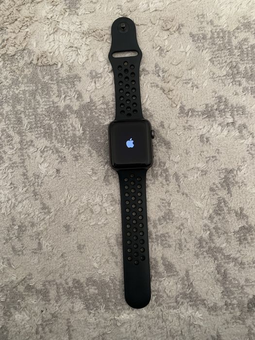 Продам эпл вотч 3 Nike 42мм