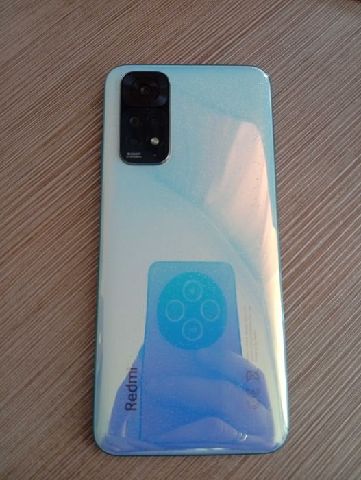Продавам Xiaomi redmi 11