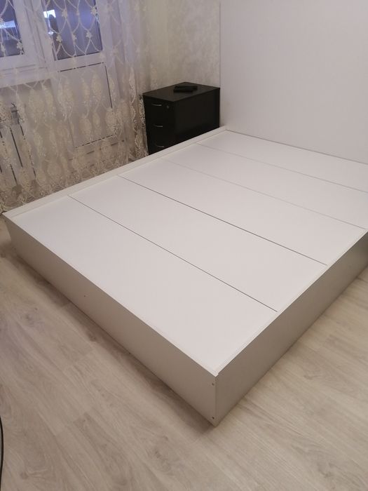 Продам кровать 1,60х2 м