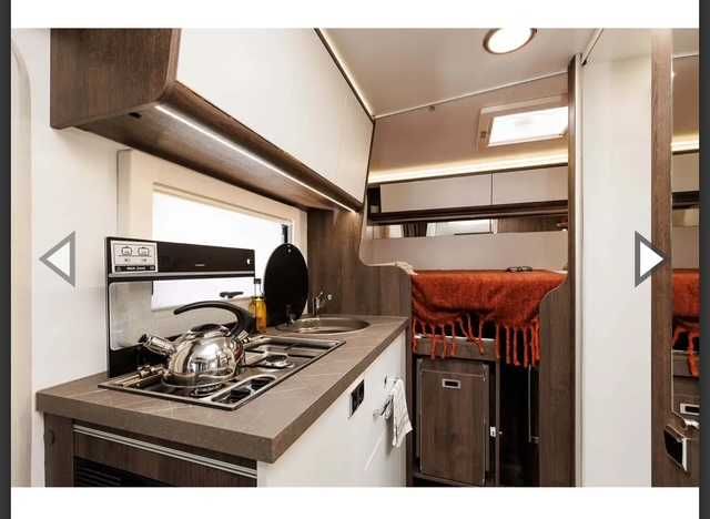 Autorulota Campervan Semiintegral Benimar YRTEO 840 Slim, 5.99m