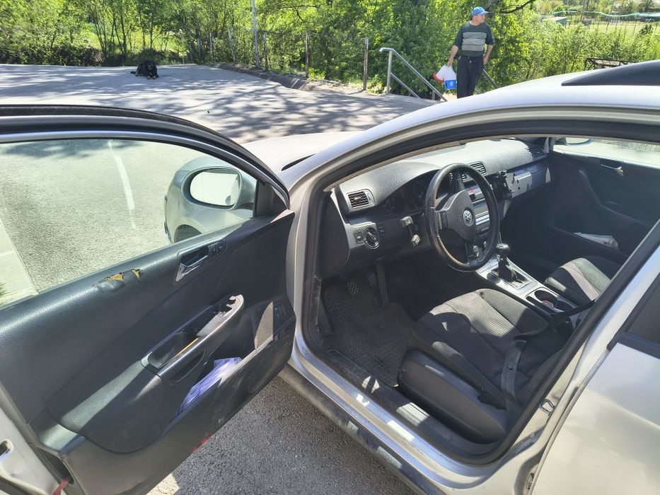 Vând Volskwagen B6 1.9 tdi