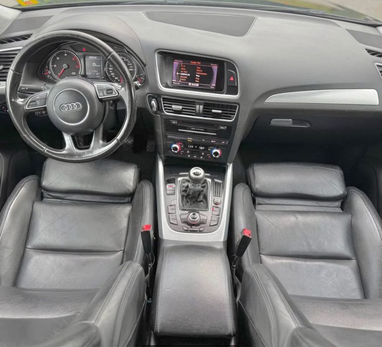 Audi Q5 model  led față,  spate, 2.0 tdi 177 cp