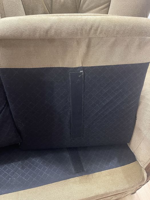 Красив триместен диван