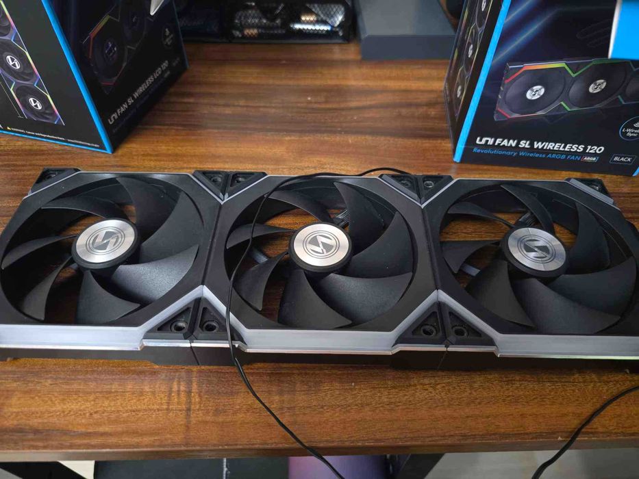 Вентилатори Lian Li Uni Fan SL 120