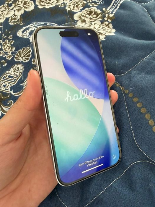 Продам Iphone 15