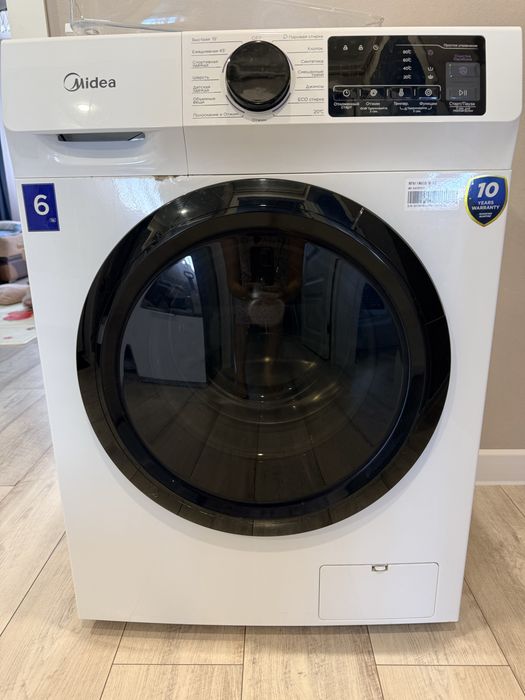 Продам стиральную машинку Midea
