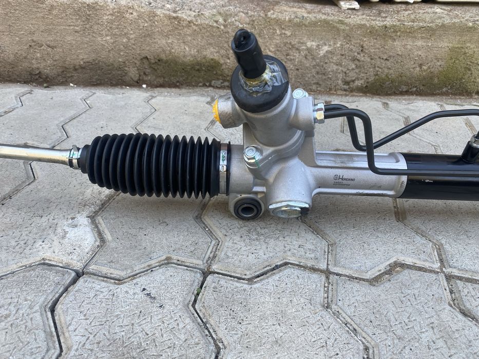 Продам рулевую рейку на камри 30