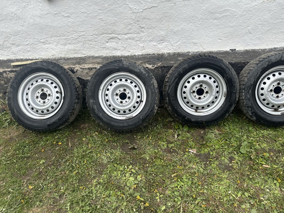 Продам зимнюю резину на 13