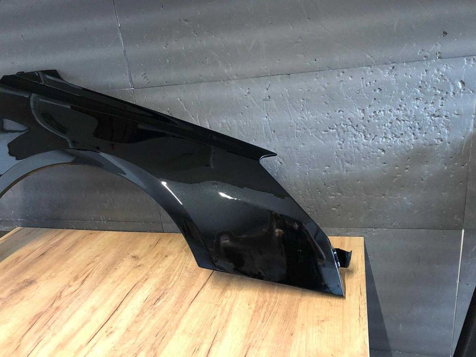 Aripa Fata Dreapta Citroen C5 An 2008-2016 (KTV (Negru))