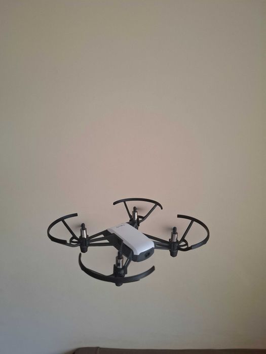 DJI Tello Drone, Model: TLW004 / Дрон / Квадрокоптер
