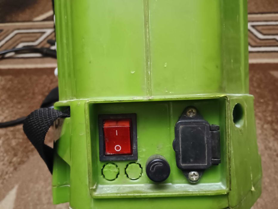 Продавам акумулаторна пръскачка GARDENIA