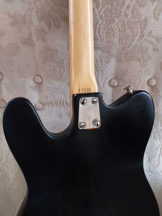 Jolana iris  Електрическа китара