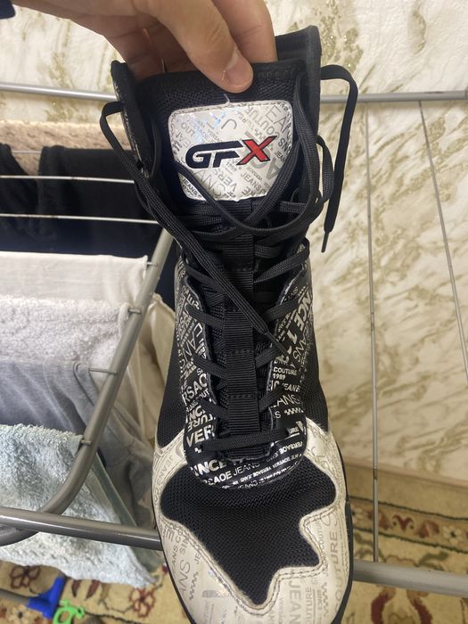 продам боксерки GFX