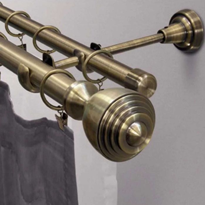 Трубчатая металлическая гардина