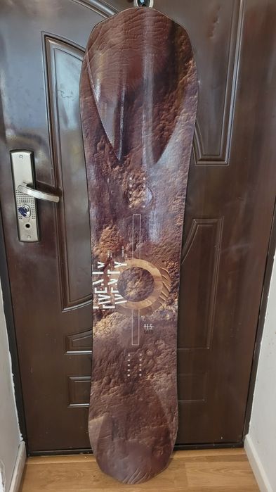 Placa snowboard YES 150