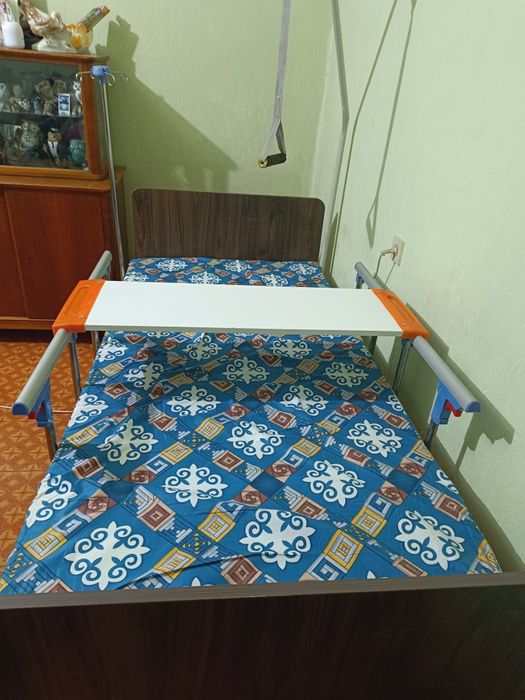 Кровать медицинская