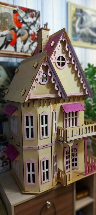 Кукольный домик .