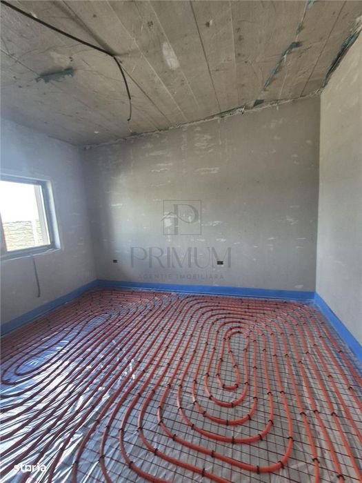 Duplex 3 dormitoare - locatie excelenta - construictie foarte bine gan
