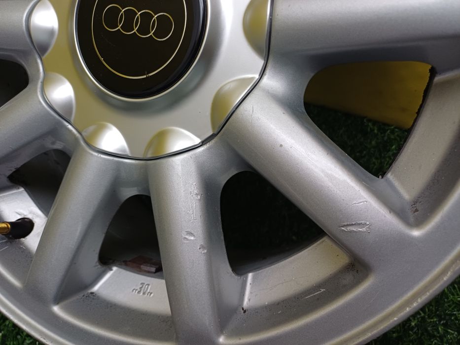 Диски R15 5x112 ромашки на Audi.