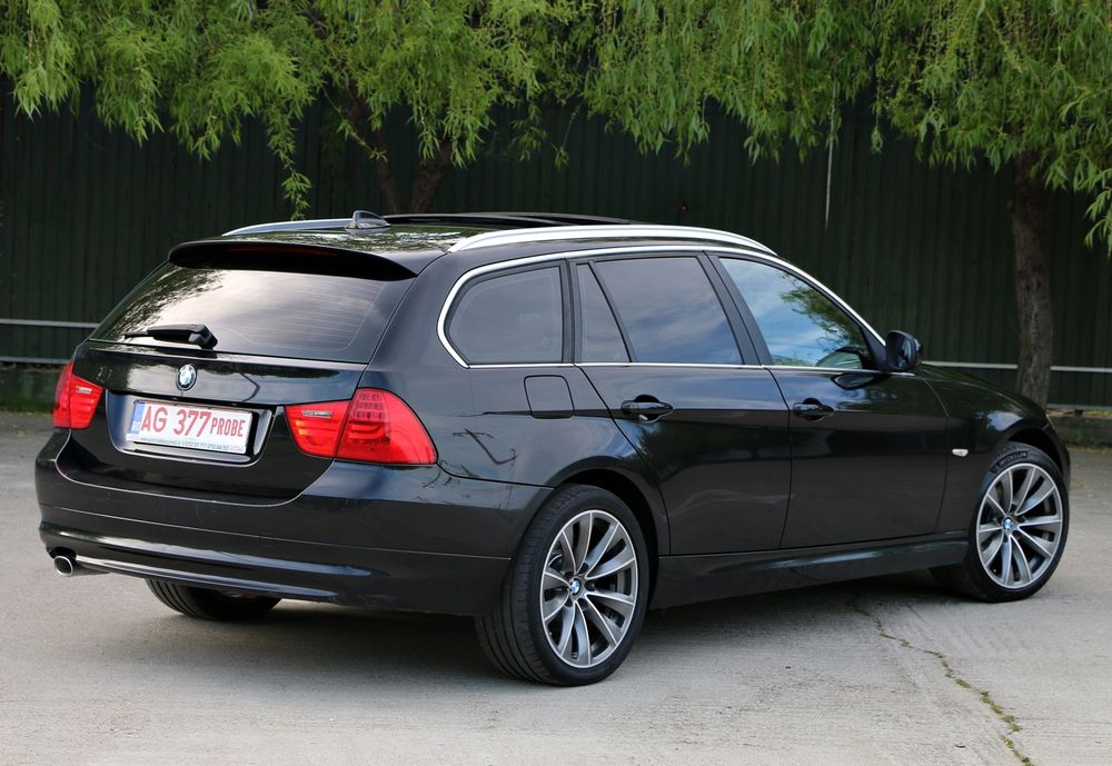 BMW 320d X-drive(4×4)Automat. 2012 Panoramic# Bi-Xenon   #Jante 18" # Navi Mare  #Scaune Sport Piele