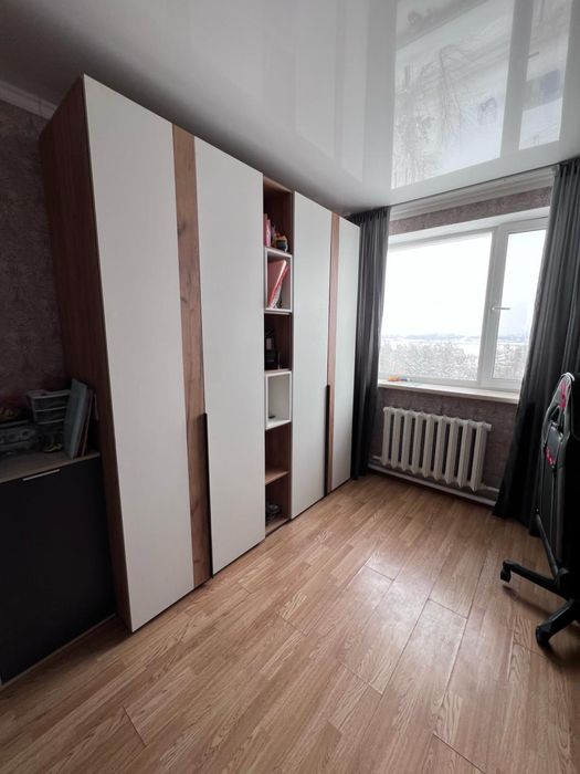 Продам 1 ком в маосемейном доме