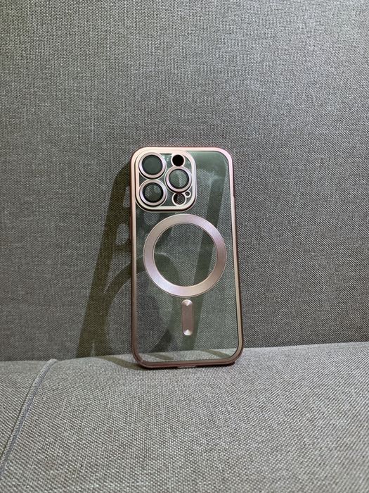 Чехлы на айфон 15про