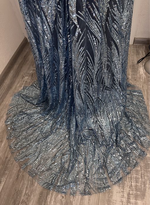 Дълга официална рокля