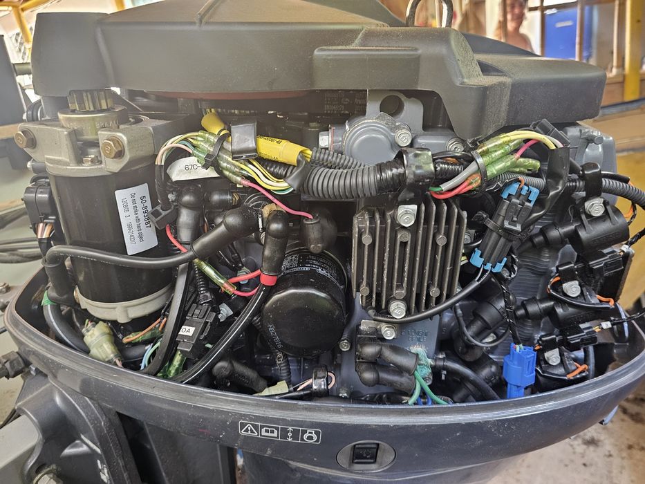 Yamaha 40hp   четиритактова извън бордов двигател