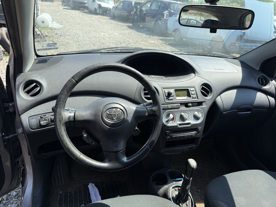 Toyota Yaris 1.4 D4D 75 к.с на части