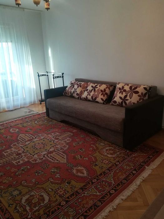 inchiriez apartament doua camere