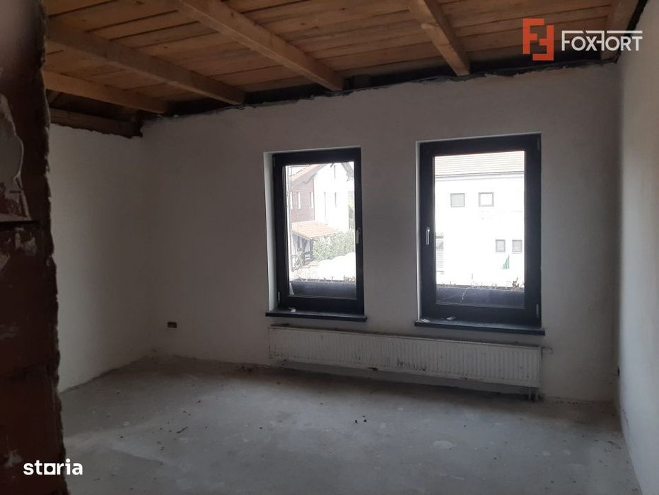 Casa individuala cu 5 camere de vanzare in Ciarda Rosie