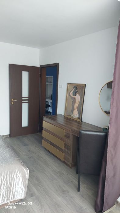 Apartament 2 camere de închiriat, cu2 balcoane
