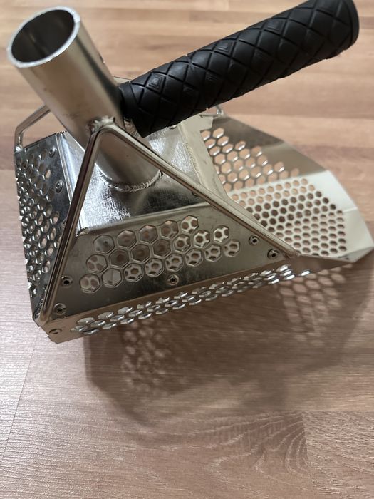 Sand Scoop Swagier V1 Hex - Lopată Detecție Metale (Nouă)Preț:270 Lei