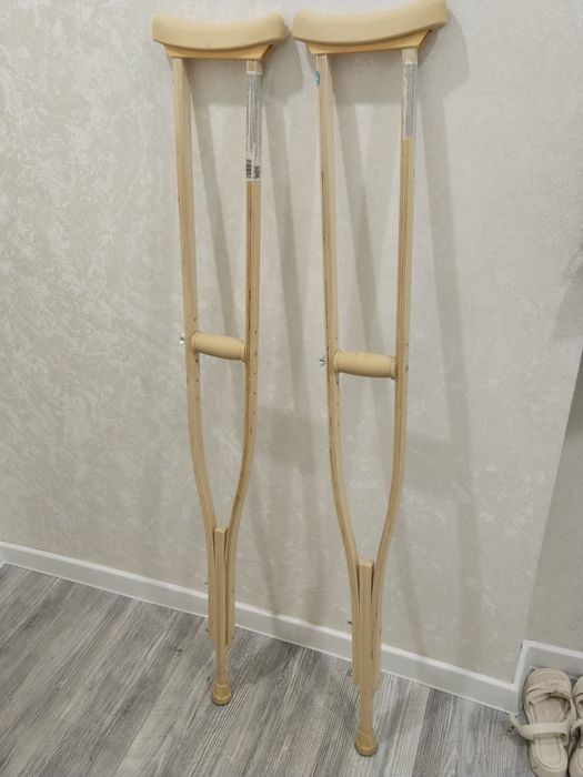 Продам костыли недорого