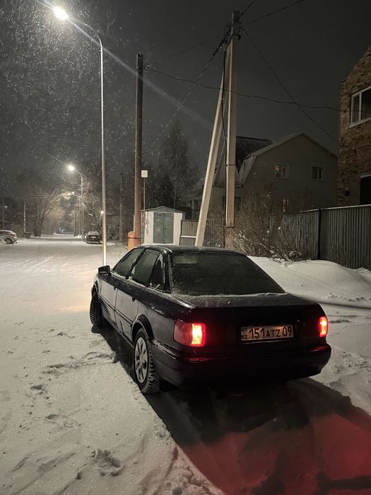 Продаётся Audi 80b4