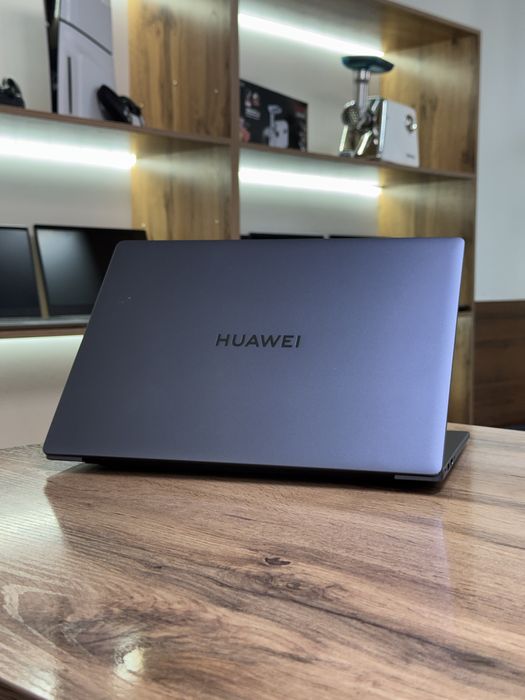 Ноутбук Huawei Core i3-12