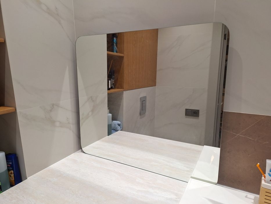 Продам новое зеркало 700×795 мм