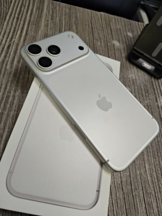 iPhone 17 PRO MAX 512 GB / Silver /2г Гаранция Техноп.