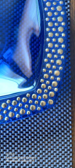 Ваза и плато-кобалтово синьо и златисто