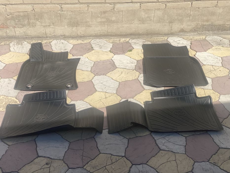 Продам полики Камри 50