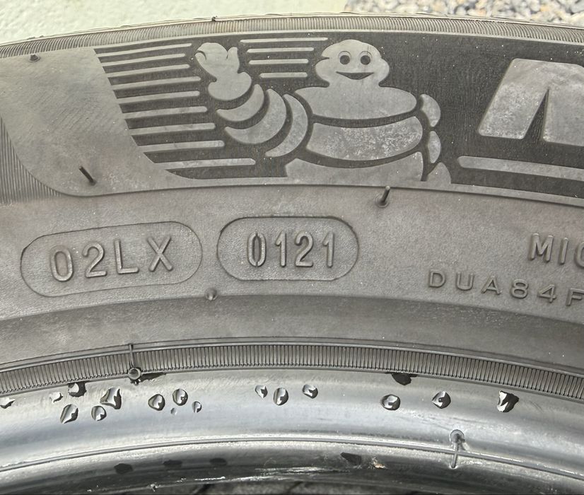 4бр 225/55/18 на 7мм с 21дот Мишелин Прамиси 4