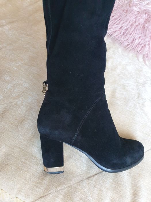 Продаю сапоги 2 пары 35 размер