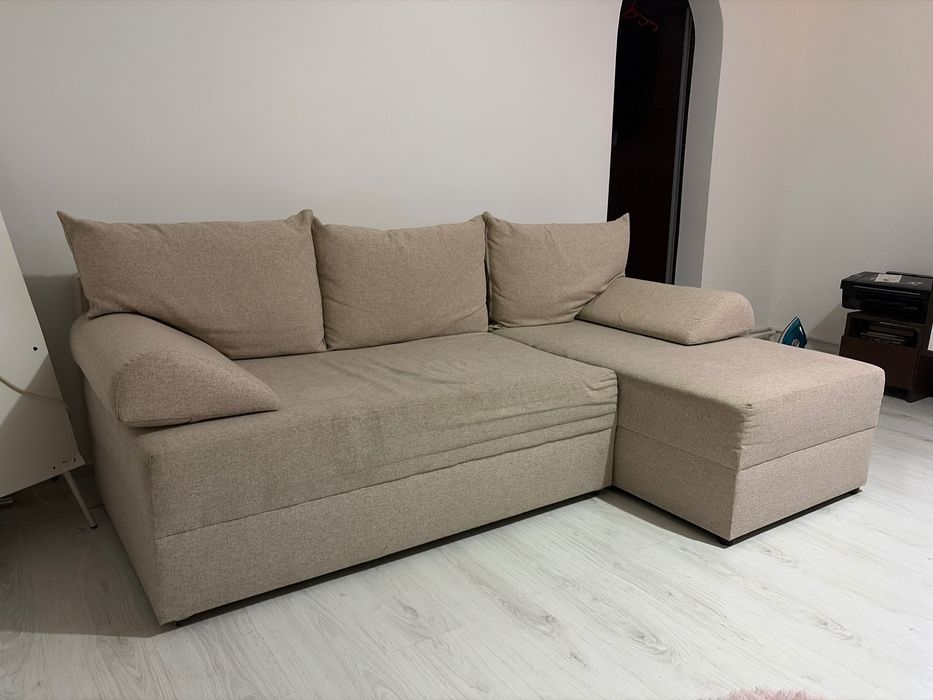 Mobilier, canapea, paturi