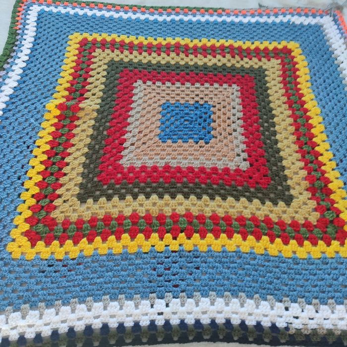 Ръчно изработено покривало