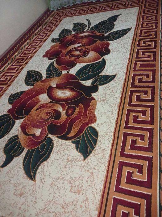 Гилам сотилади.резмери.5яримга.3