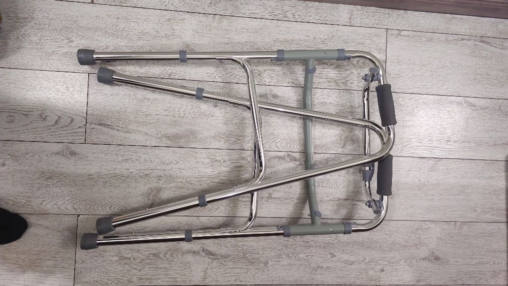 Ходунки для инвалидов