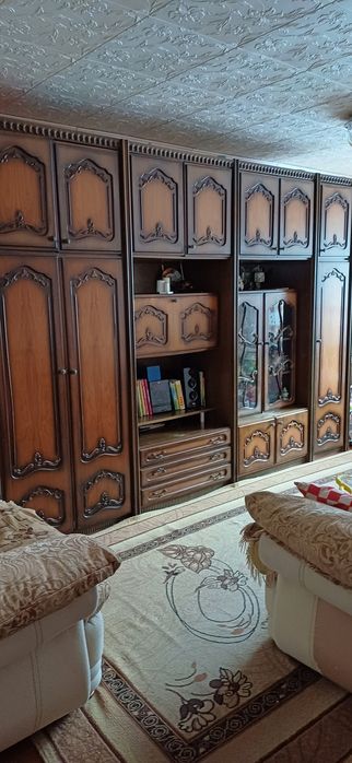 Продам стенку в гостиную