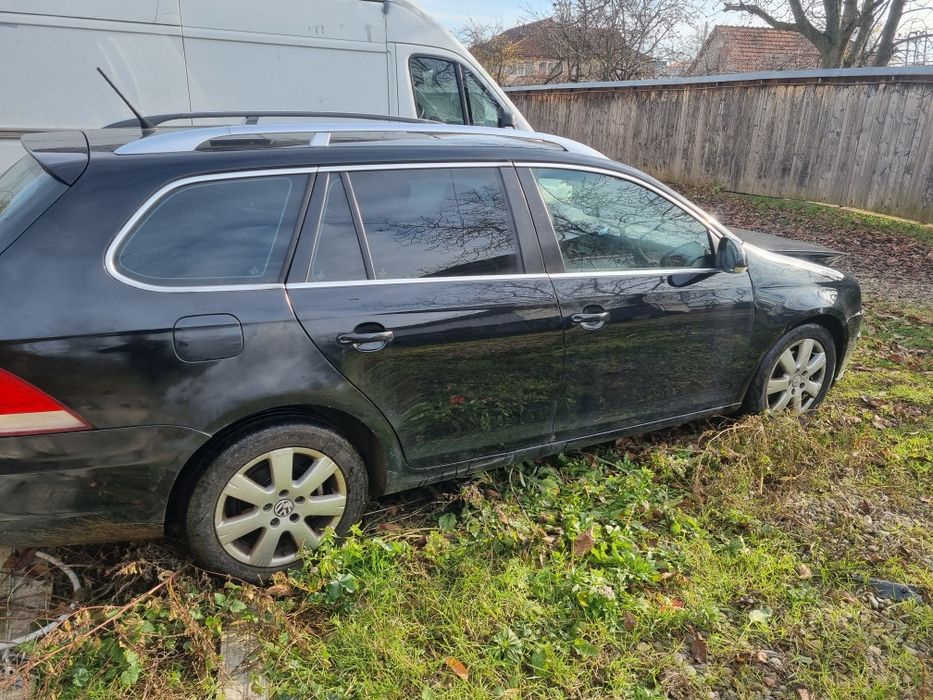 Dezmembrez golf5 plus  1.9 tdi