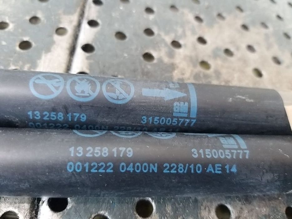 Amortizoare telescoape haion opel astra j 315005777 13258179